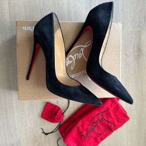 CHRISTIAN LOUBOUTIN
So Kate 120 suede pumps